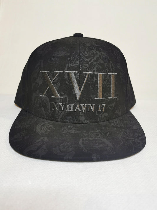 Nyahavn 17 cap - Black cap with silver XVII text front
